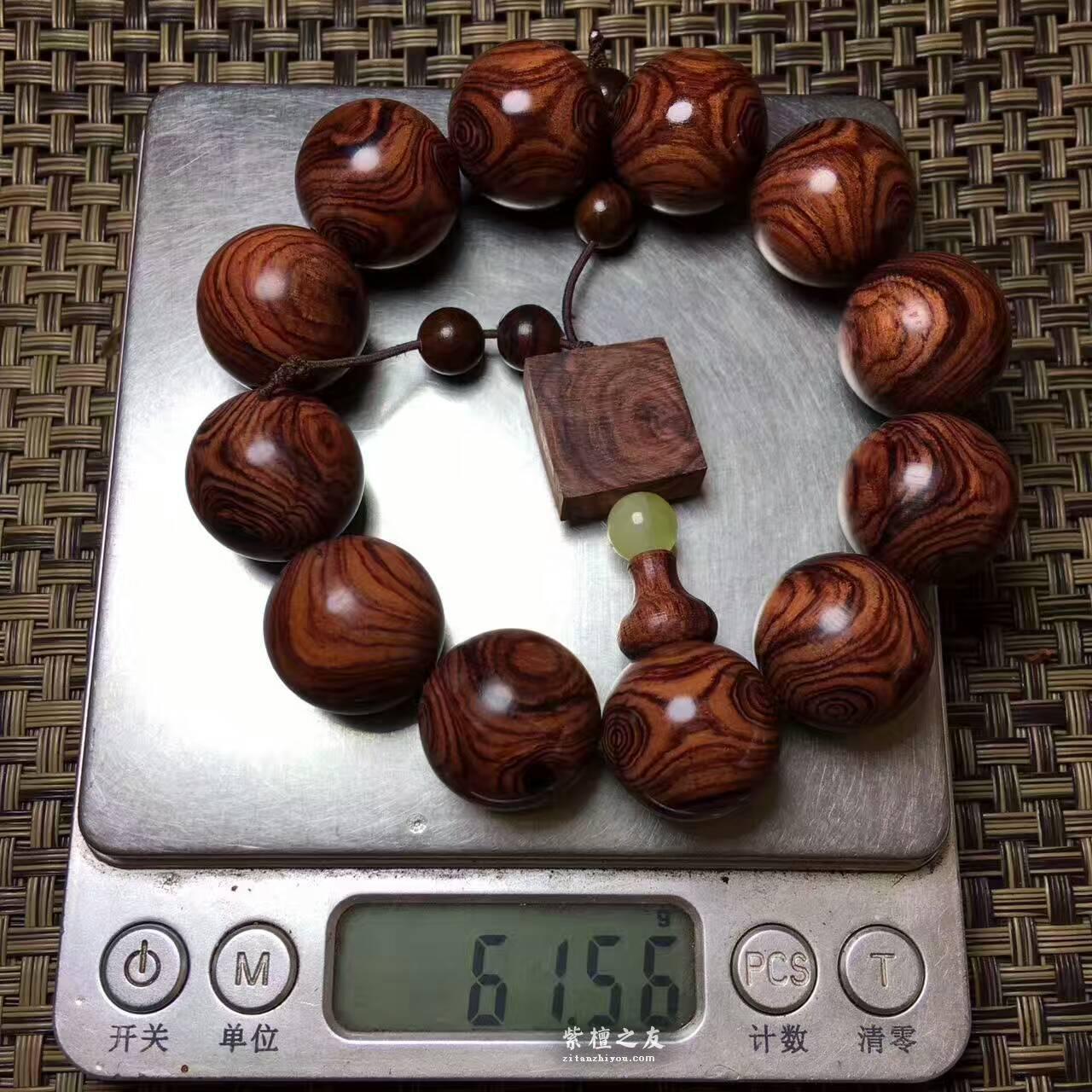 极品紫檀柳对眼2.0手串 海黄底色颗颗对眼纹理细腻-5
