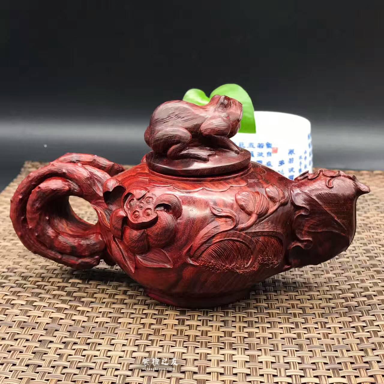 高密度泥料印度小叶紫檀纯手工雕刻摆件壶《不染淤泥》-4