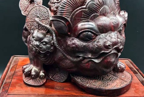 印度小叶紫檀金蟾 纯手工雕刻