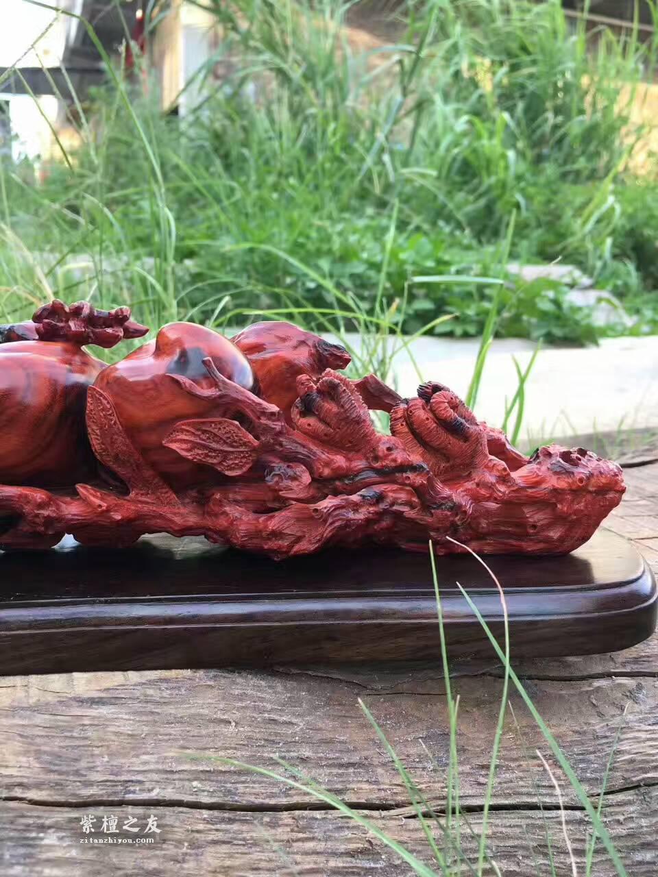 小叶紫檀工艺品《福禄寿》设计独特工艺精湛寓意美好-8