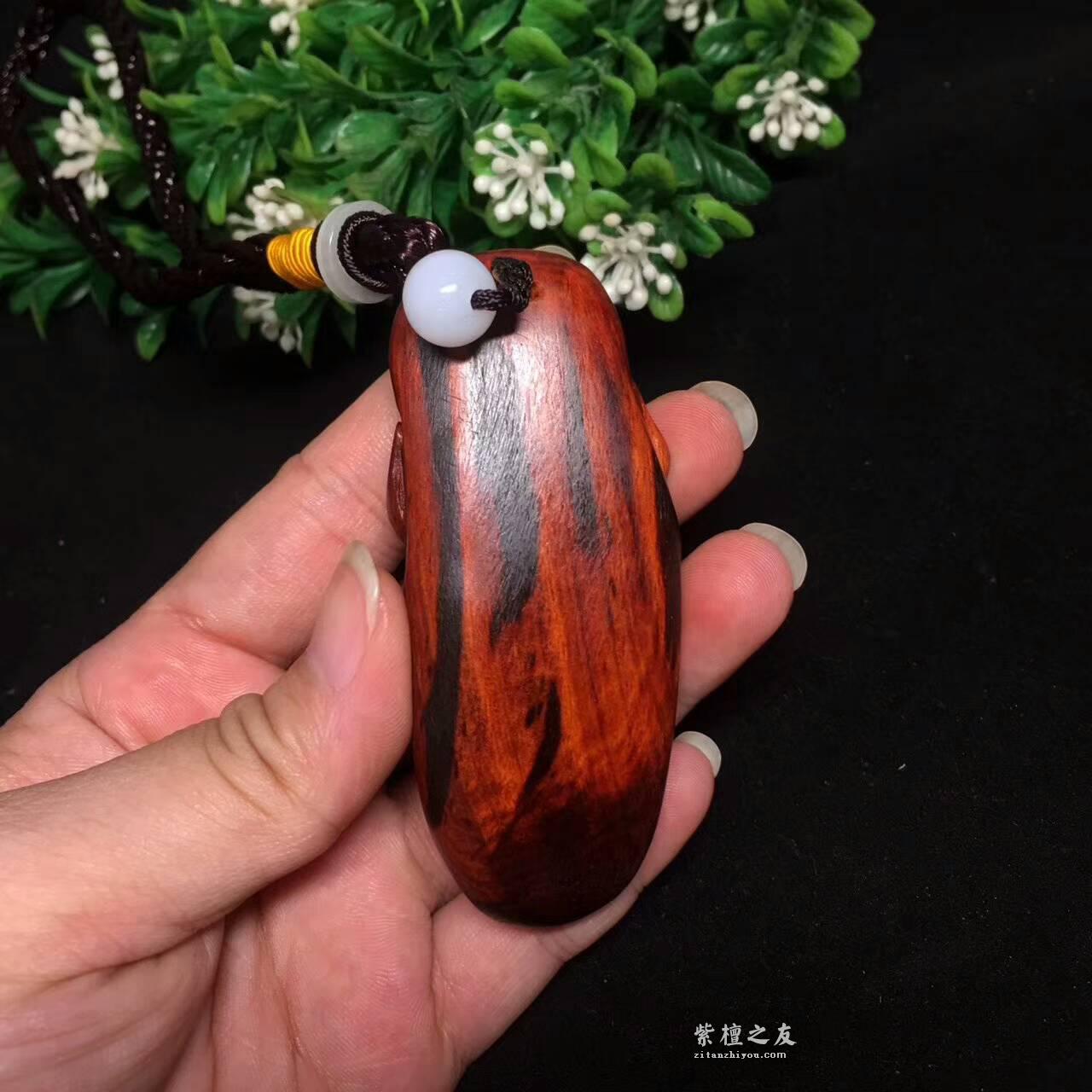 小叶紫檀老料手把件《弥勒》 高油性盘玩佳品-4