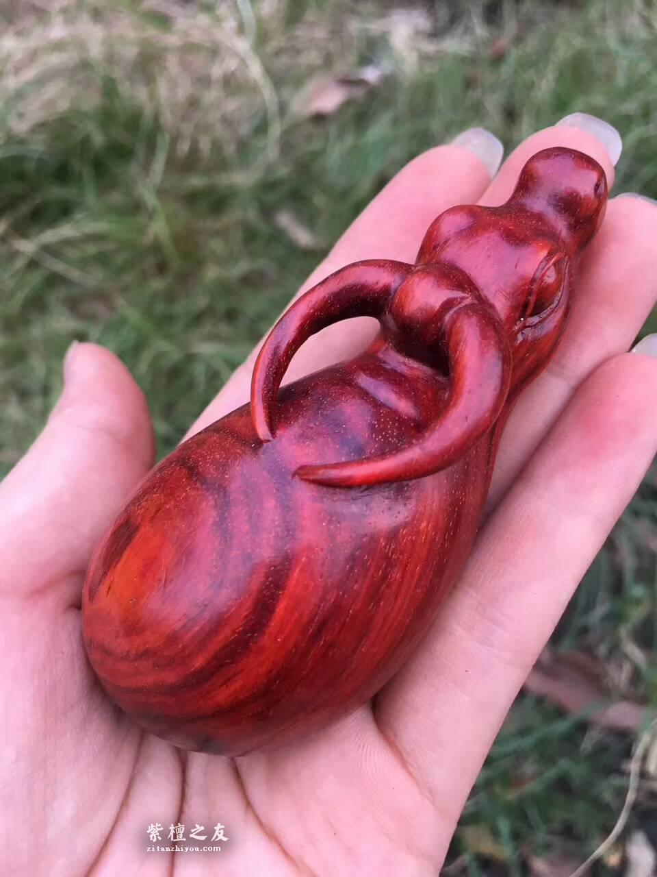 印度小叶紫檀工艺品《牛转乾坤》小巧玲珑适合把玩-2