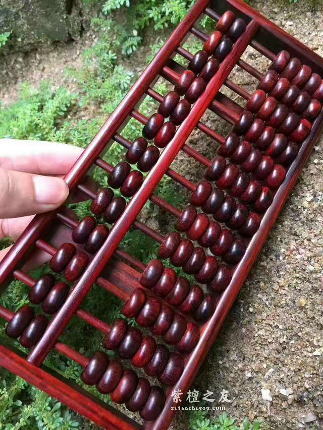 哪里产的小叶紫檀最好？看看人家老司机怎么说-1