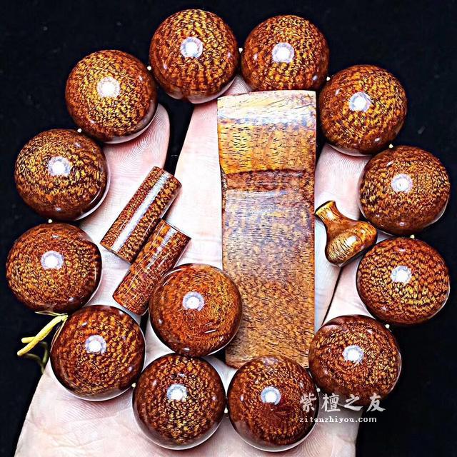 小叶紫檀的龙鳞纹是不是木头拿去挤压造假的？-1