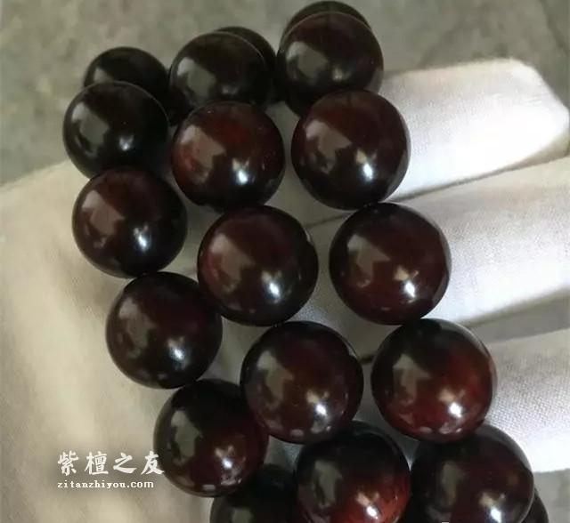 棕眼越盘越多，难道你买的是假小叶紫檀？-3