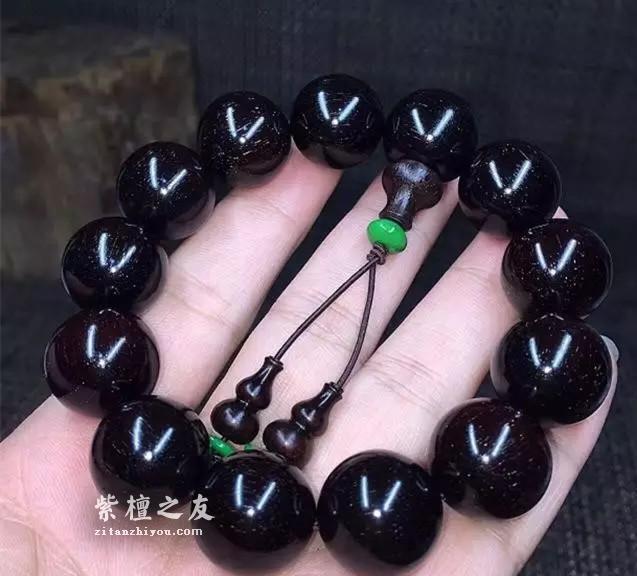 棕眼越盘越多，难道你买的是假小叶紫檀？-2