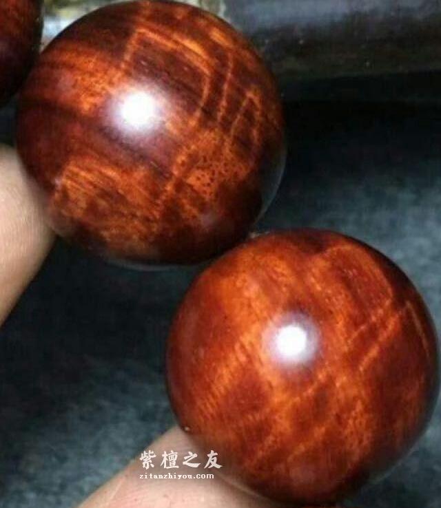 血檀相比小叶紫檀缺了些什么？-11