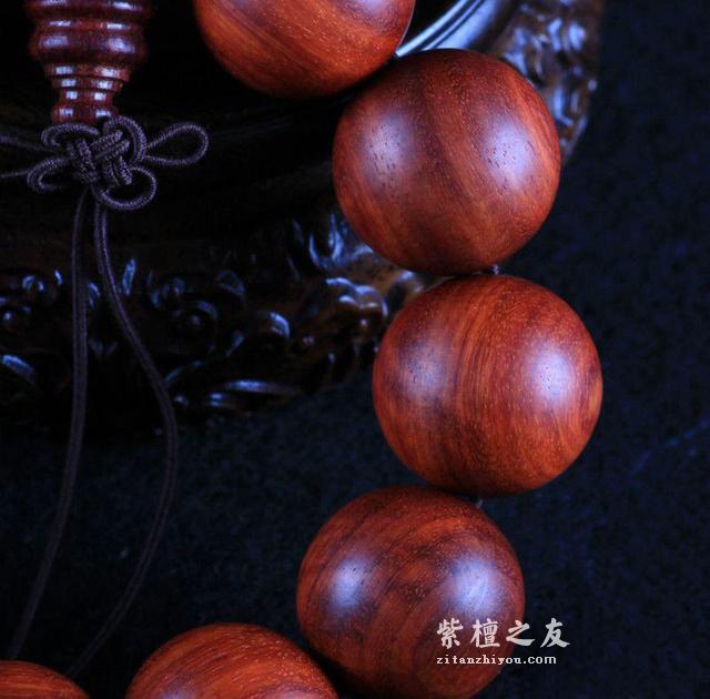 小叶紫檀与赞比亚血檀的区别-5