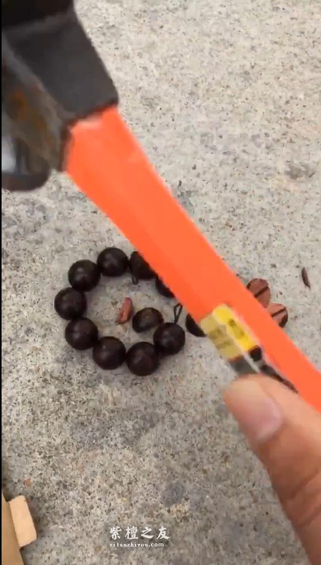 如何辨认血檀和小叶紫檀,，不妨试试这几招！-5