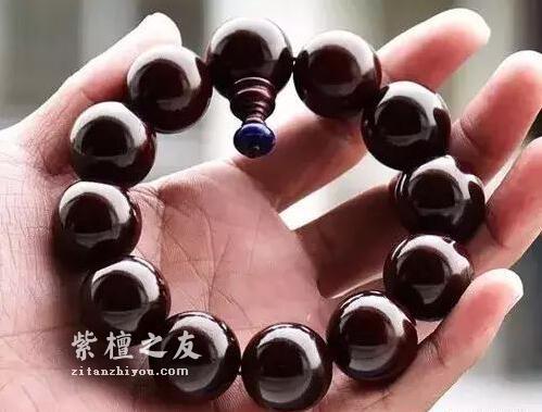 小叶紫檀手串佩戴禁忌，戴左手还是右手？-1