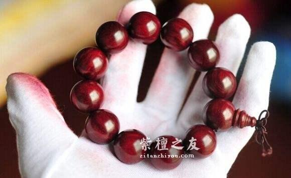 小叶紫檀盘玩的正确盘玩方式，别再被那些错误的方法误导了-4