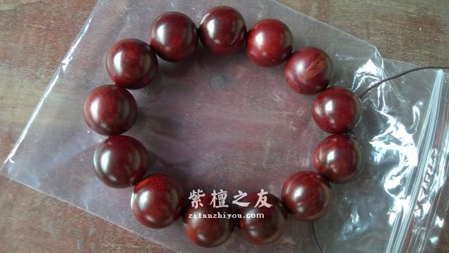 小叶紫檀盘玩的正确盘玩方式，别再被那些错误的方法误导了-5
