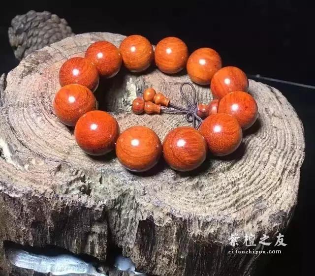 小叶紫檀手串为什么会越盘越黑了？-2