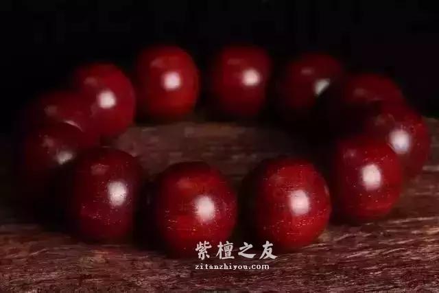 鸡血红和鸡血料，谁才是真正的小叶紫檀-7