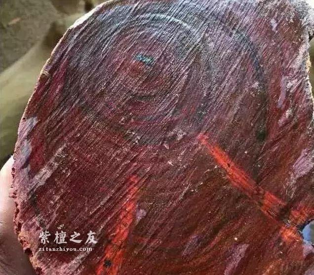 小叶紫檀的顶级材质，到底长什么样？-3