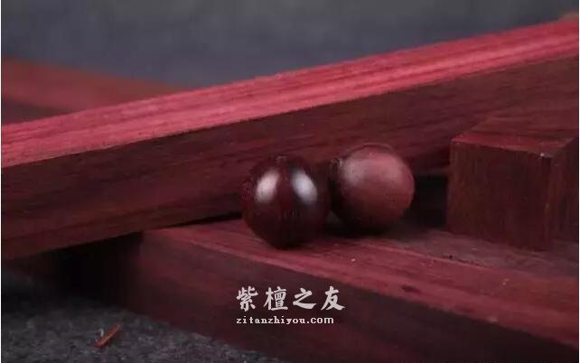 红木百科：大叶紫檀（卢氏黑黄檀）-1