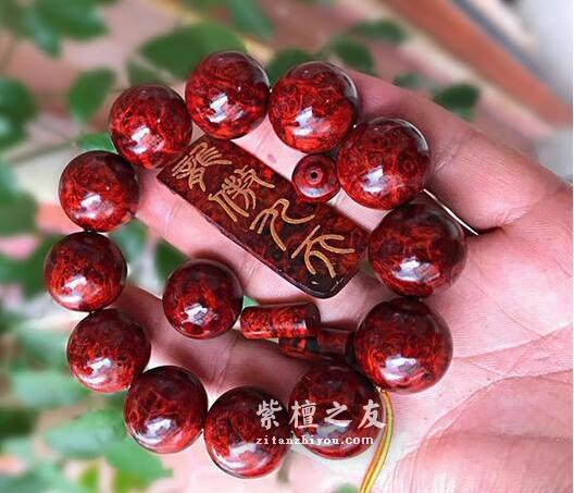 小叶紫檀手串盘玩保养“四步骤”-7