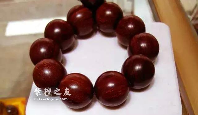 明星大腕们为什么偏爱小叶紫檀手串？-3