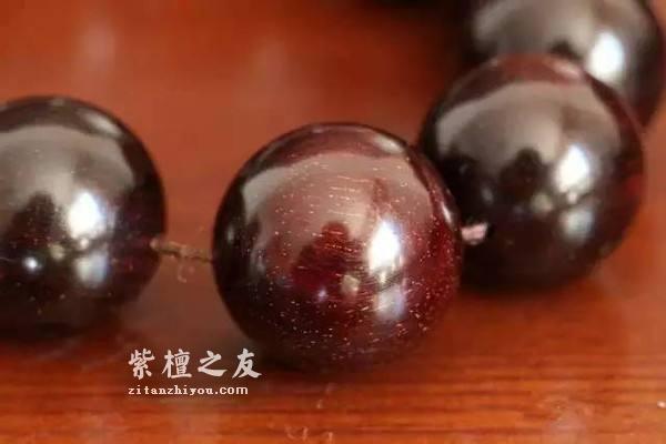 小叶紫檀“玻璃体”不是盘玩出来的，还要做到以下几点-1