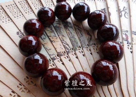 注意这6点，小叶紫檀包浆自然来-1