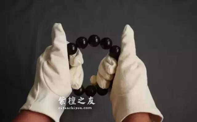 盘玩小叶紫檀的三大注意事项，一不小心就会毁了你的手串！-1
