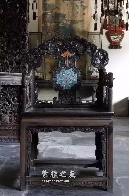 史上最痴迷紫檀的乾隆皇帝，一生玩掉700505斤紫檀-15